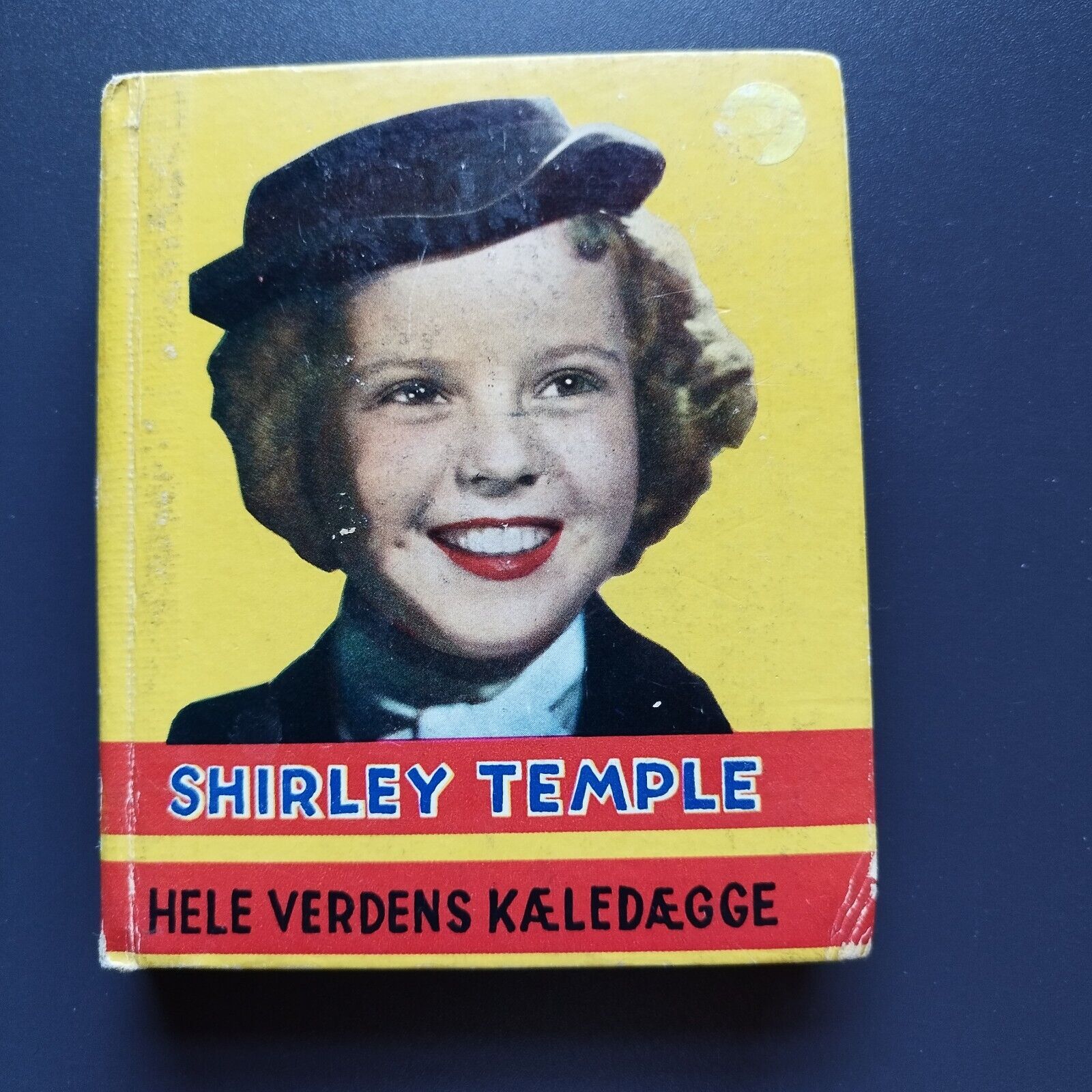 Danish book: Shirley Temple Published in 1940 150 pagesNumerous b/w photos