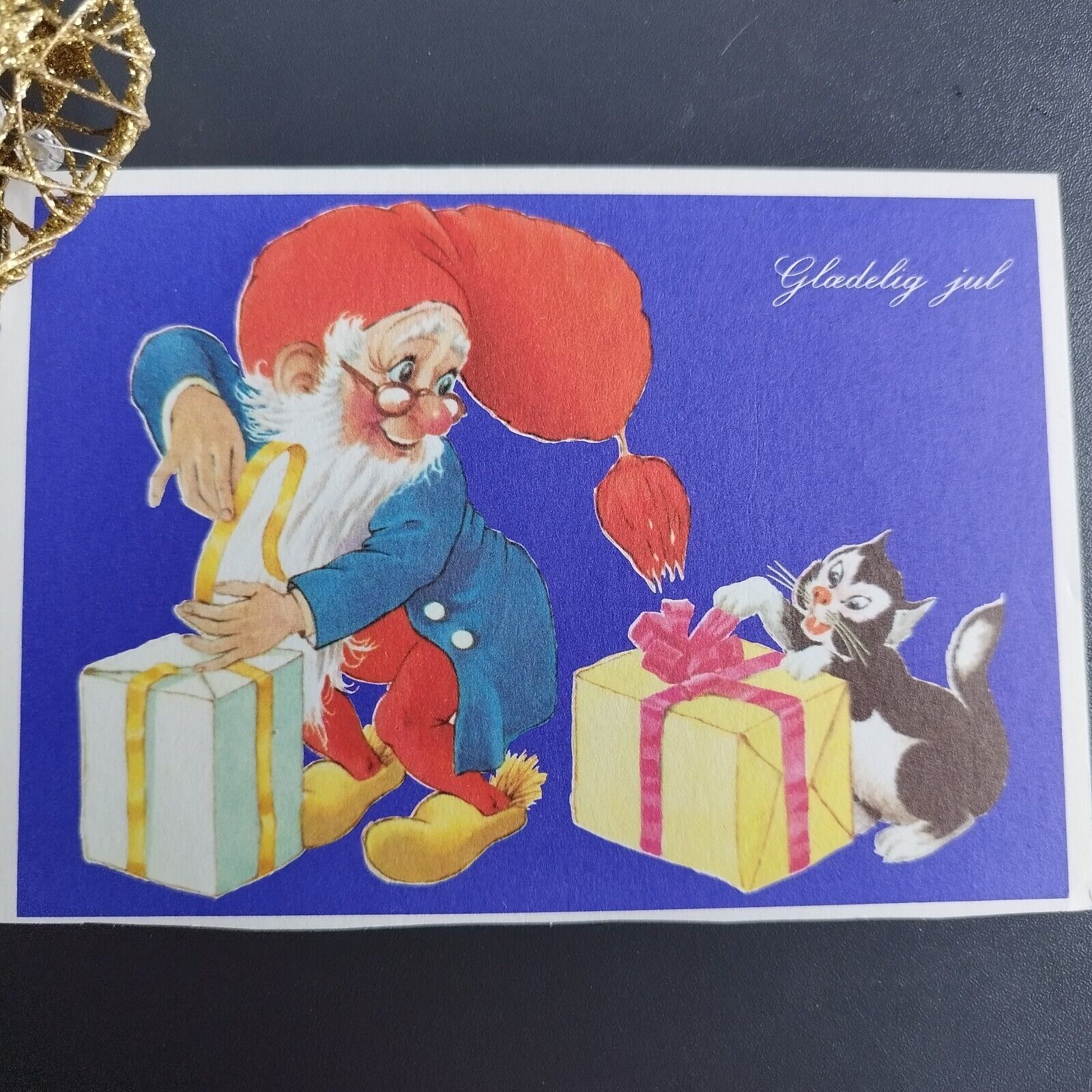 Vintage and collectible Danish Christmas card Posted  1983  ( no X76 )