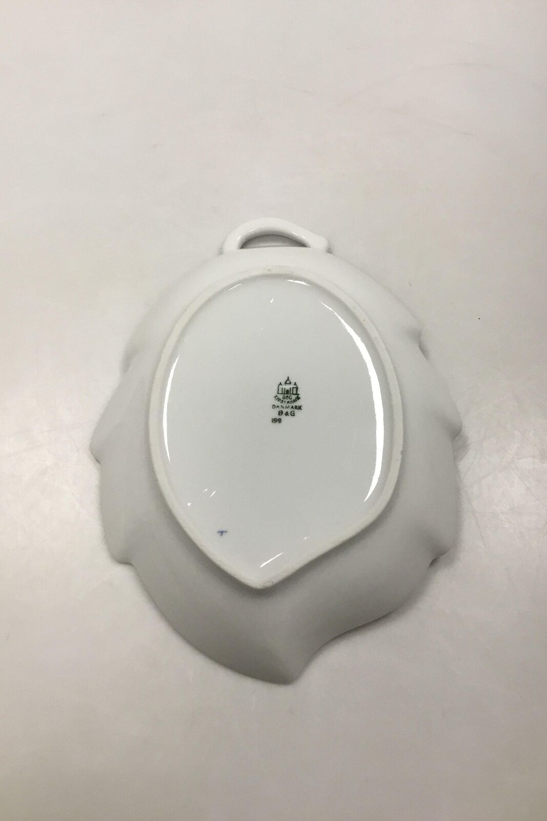 Bing and Grondahl Butterfly Leaf-shaped Cake Dish No 199