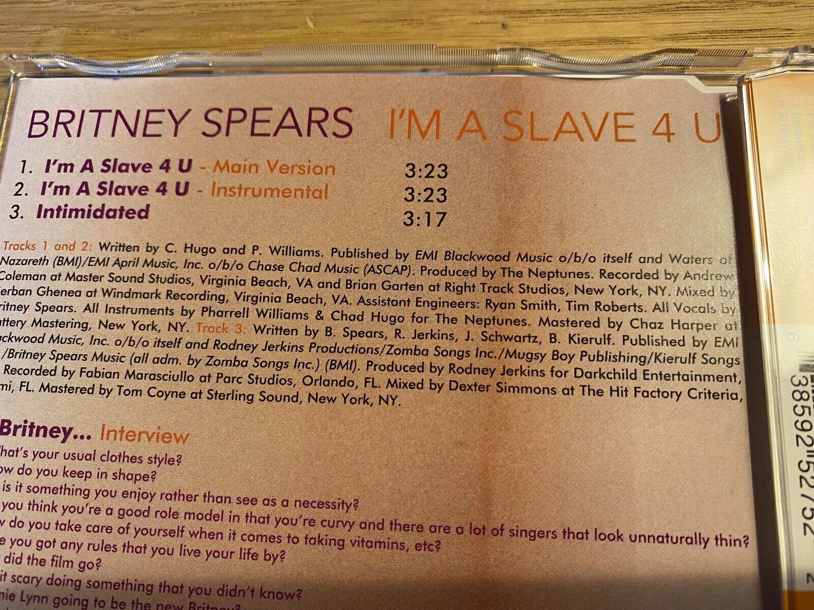 BRITNEY SPEARS "I´M A SLAVE 4 U/INTIMIDATED" CD SINGLE 4 TRACK 2001 +INTERVIEW**