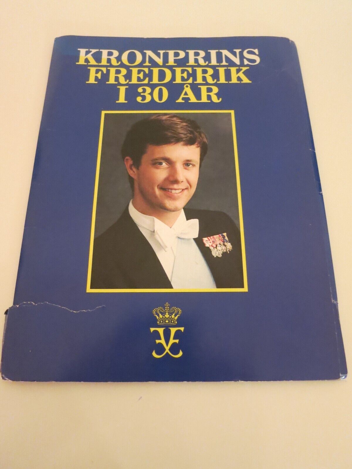 6 magazines in folder Prince FREDERIK 30th birthday Royal Denmark BL45