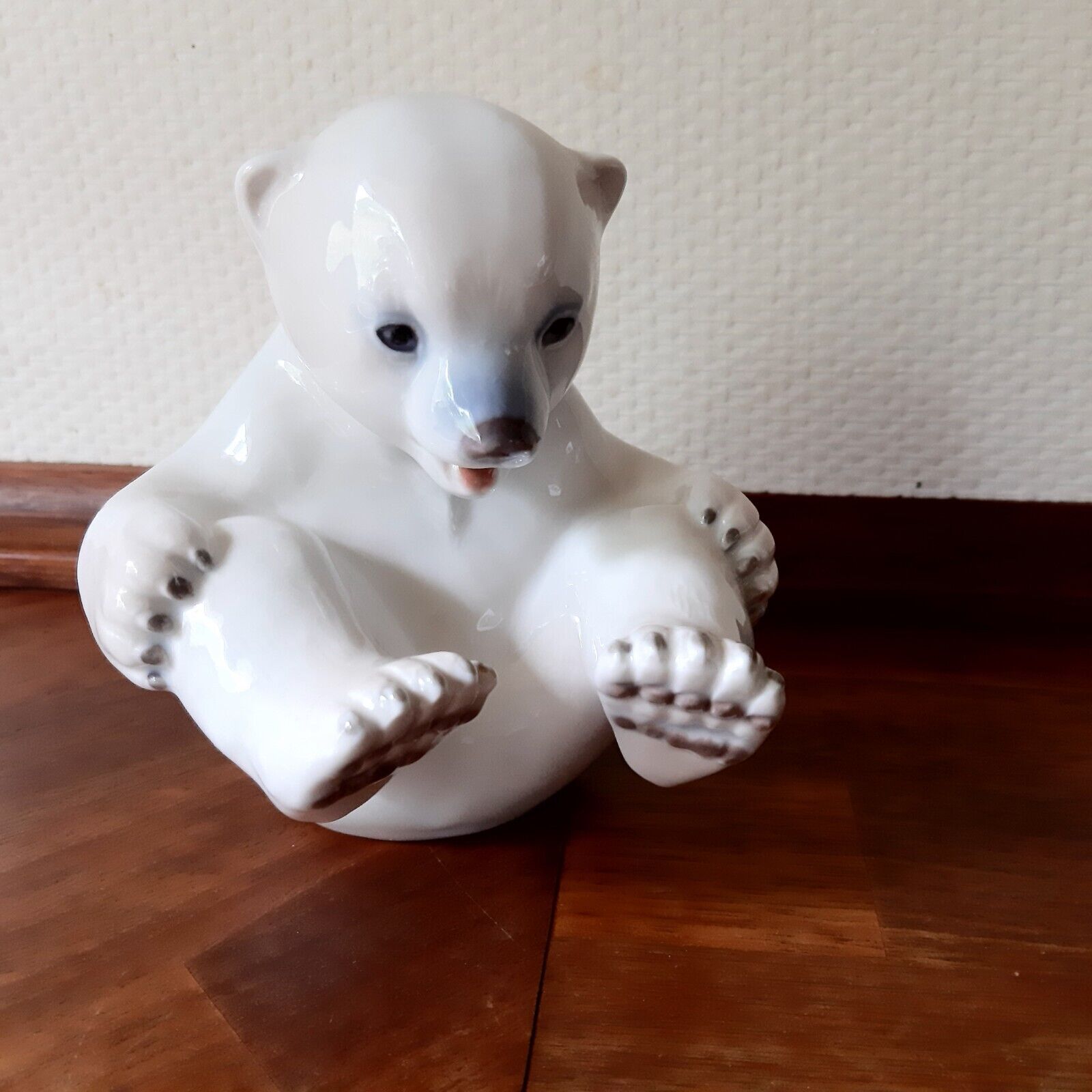 POLAR BEAR CUB SITTING by Merete Agergaard for Royal Copenhagen # 536 Fact 1st