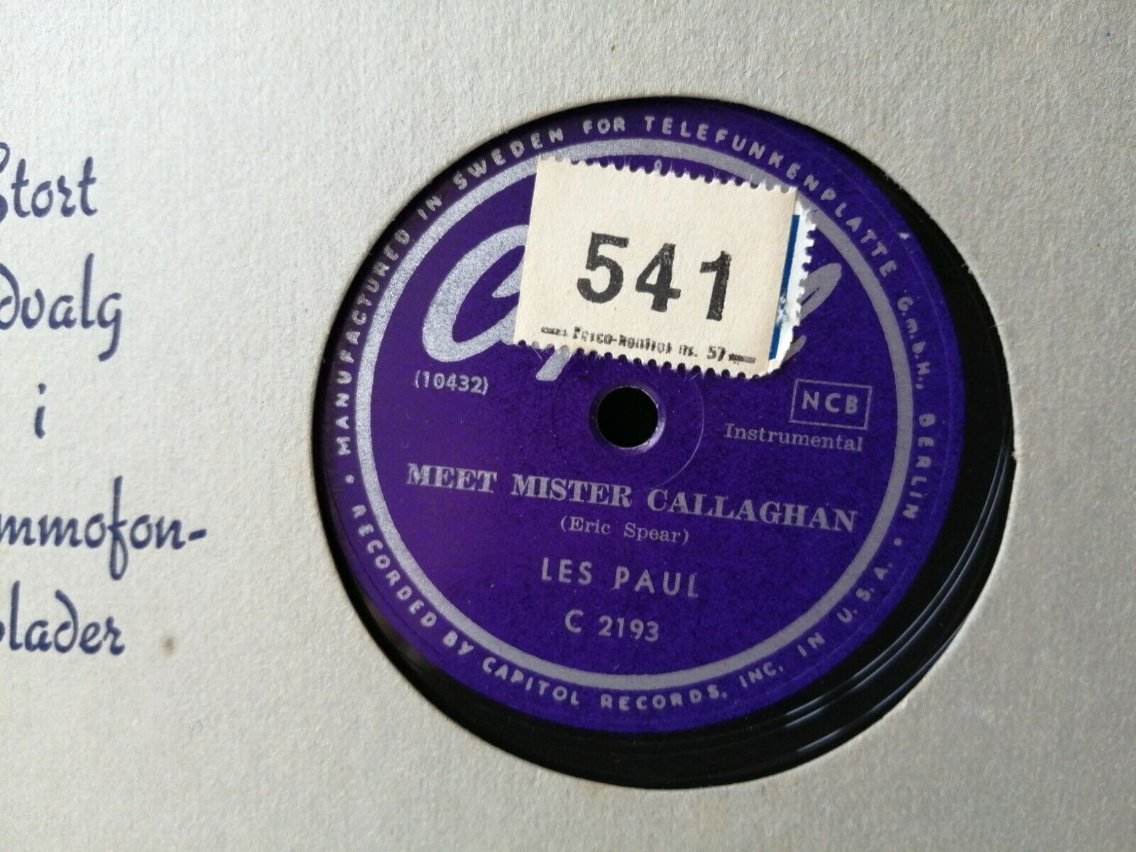 78 rpm :LES PAUL AND MARY FORDTake Me In Your Arms And Hold Me/Meet Mister C