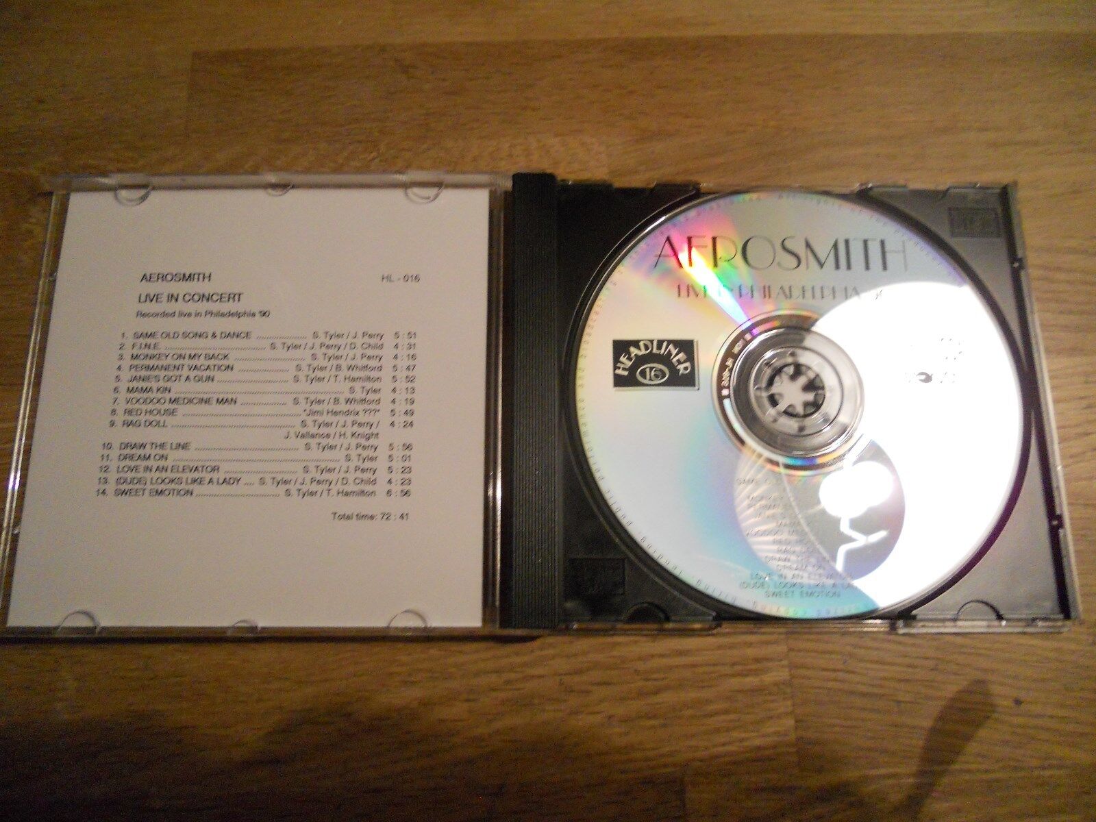 AEROSMITH LIVE IN PHILADELPHIA 90 CD 14 TRACK LIVE RECORDED IN PHILADELPHIA 1990