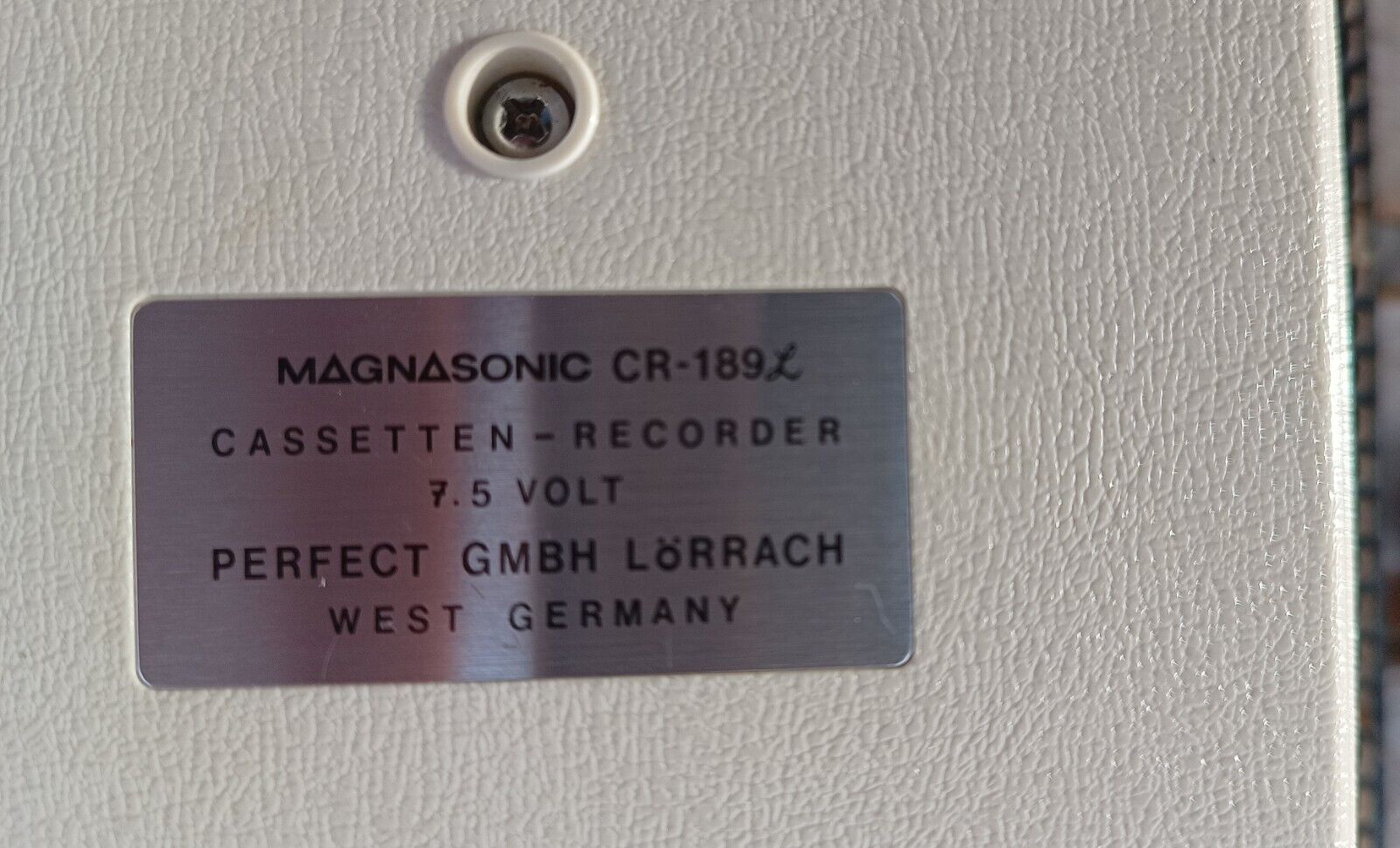 Magnasonic CR - 189 L Vintage German Cassette Player by Perfect Gmbh