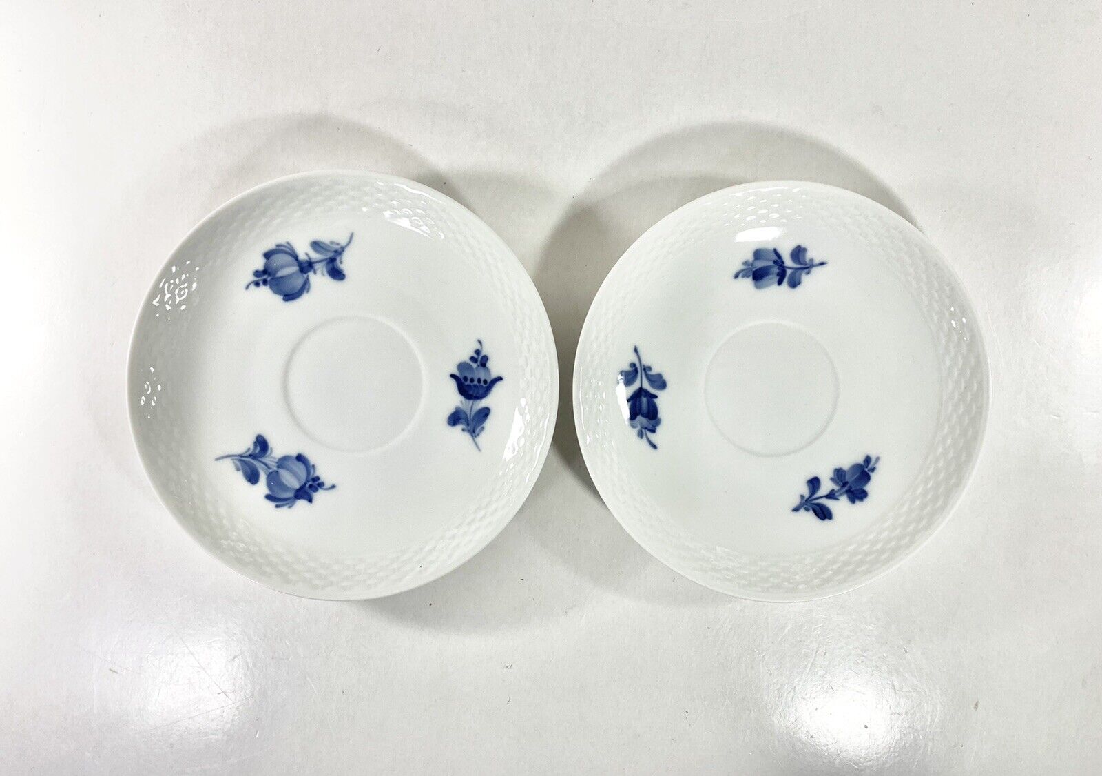 4x Royal Copenhagen Blue Flower 8261 Coffee Saucer Set Scandinavian Design