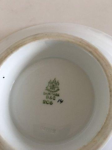 Bing  Grondahl Falling Leaves Footed Cake Bowl No 206