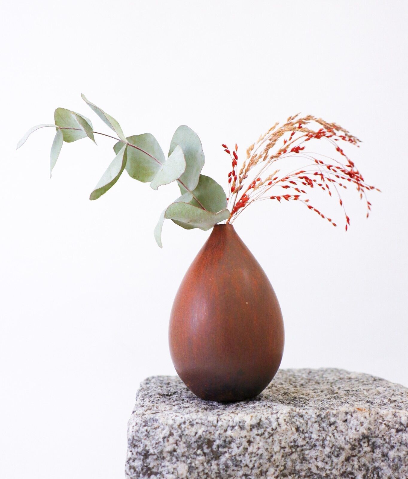 Brown Drip Vase - Carl-Harry Stålhane  - Rörstrand - Mid 20th Century