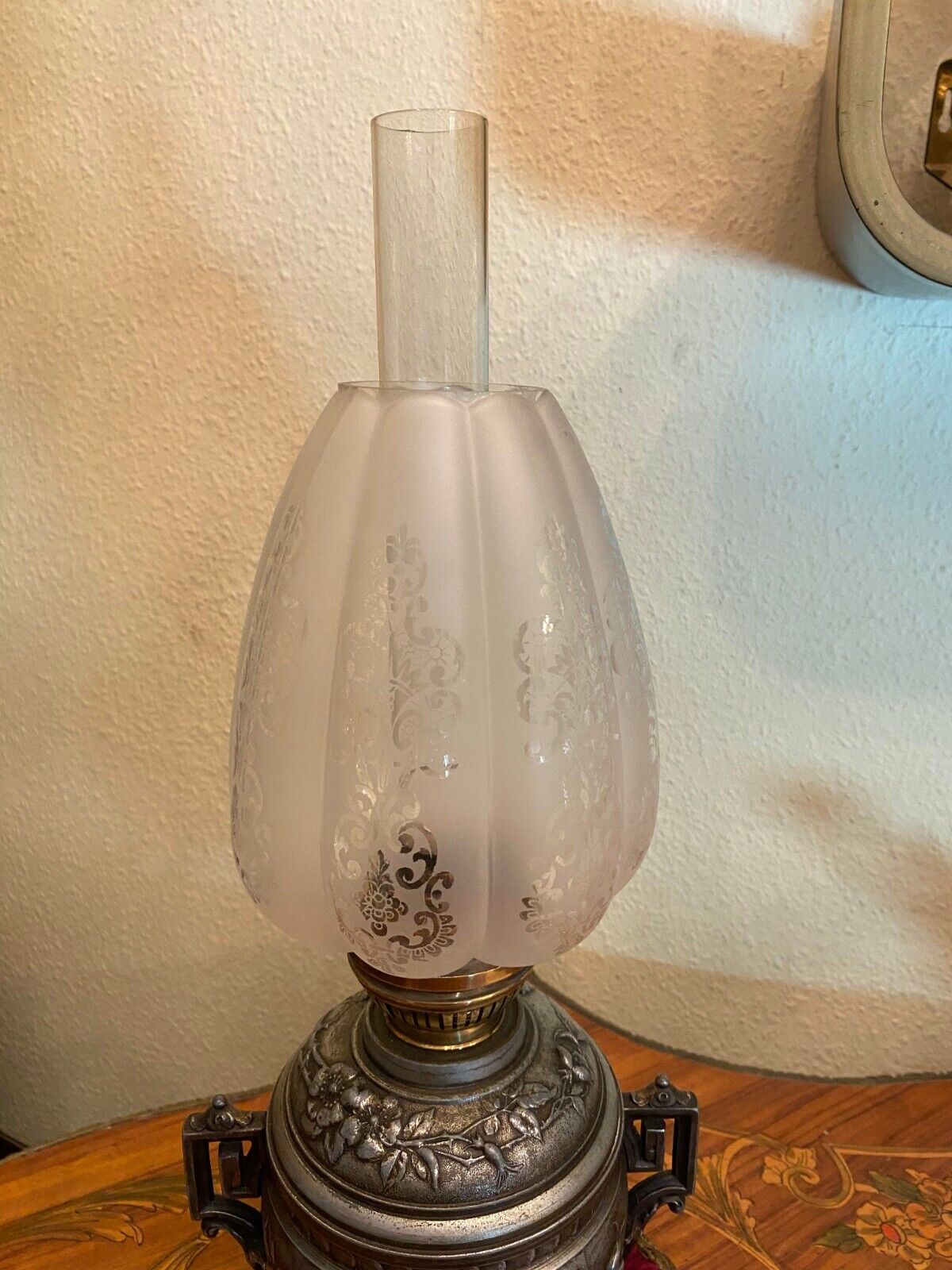 Antique Metal Kerosene Oil Lamp