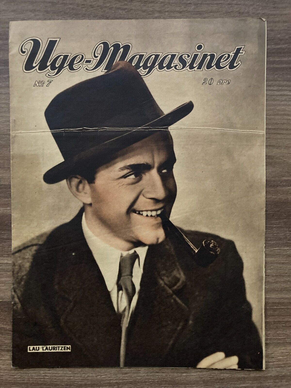 Lau Lauritzen Cover 1940s Complete Antique Danish Magazine "Uge-Magasinet"