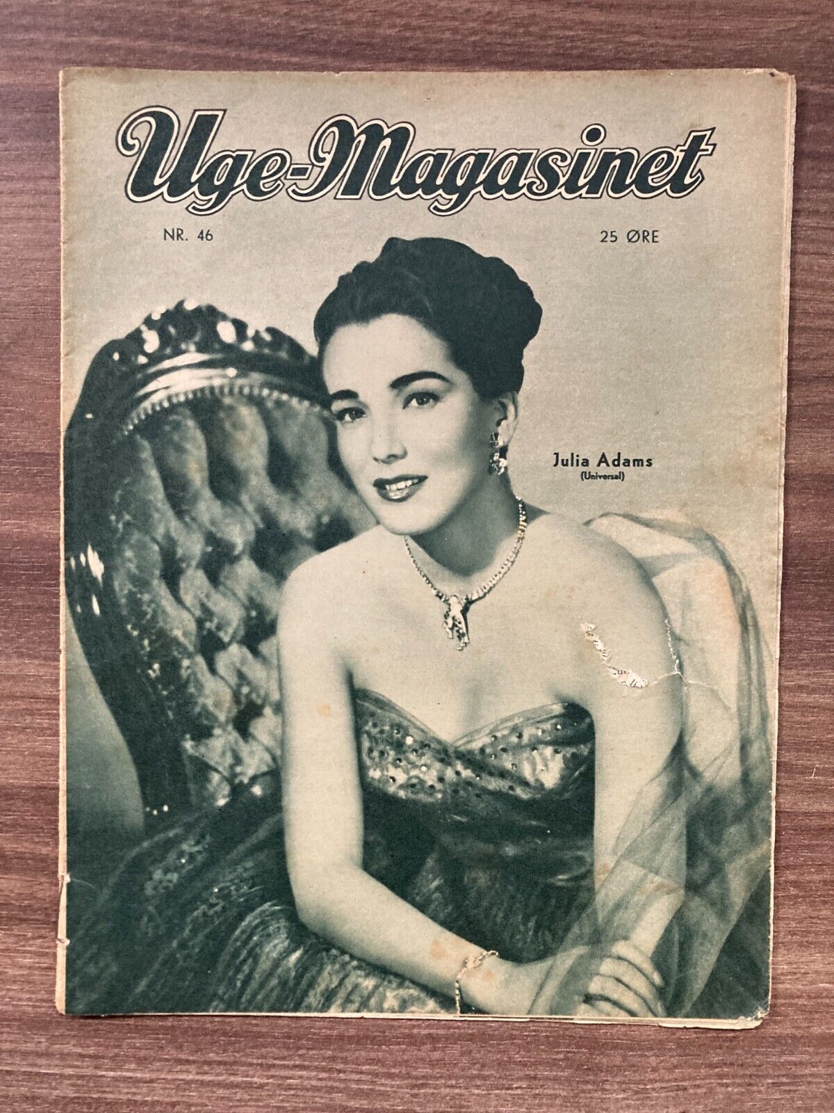 Julia Adams Front Cover 1940s Complete Antique Danish Magazine "Uge-Magasinet"