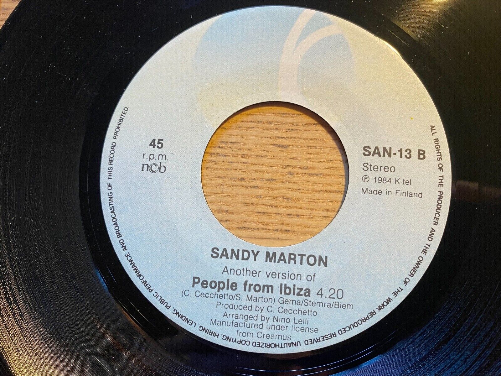 SANDY MARTON  "PEOPLE FROM IBIZA" 1984 FINISH PRESSED VINYL 7" SINGLE K-TEL NCB*