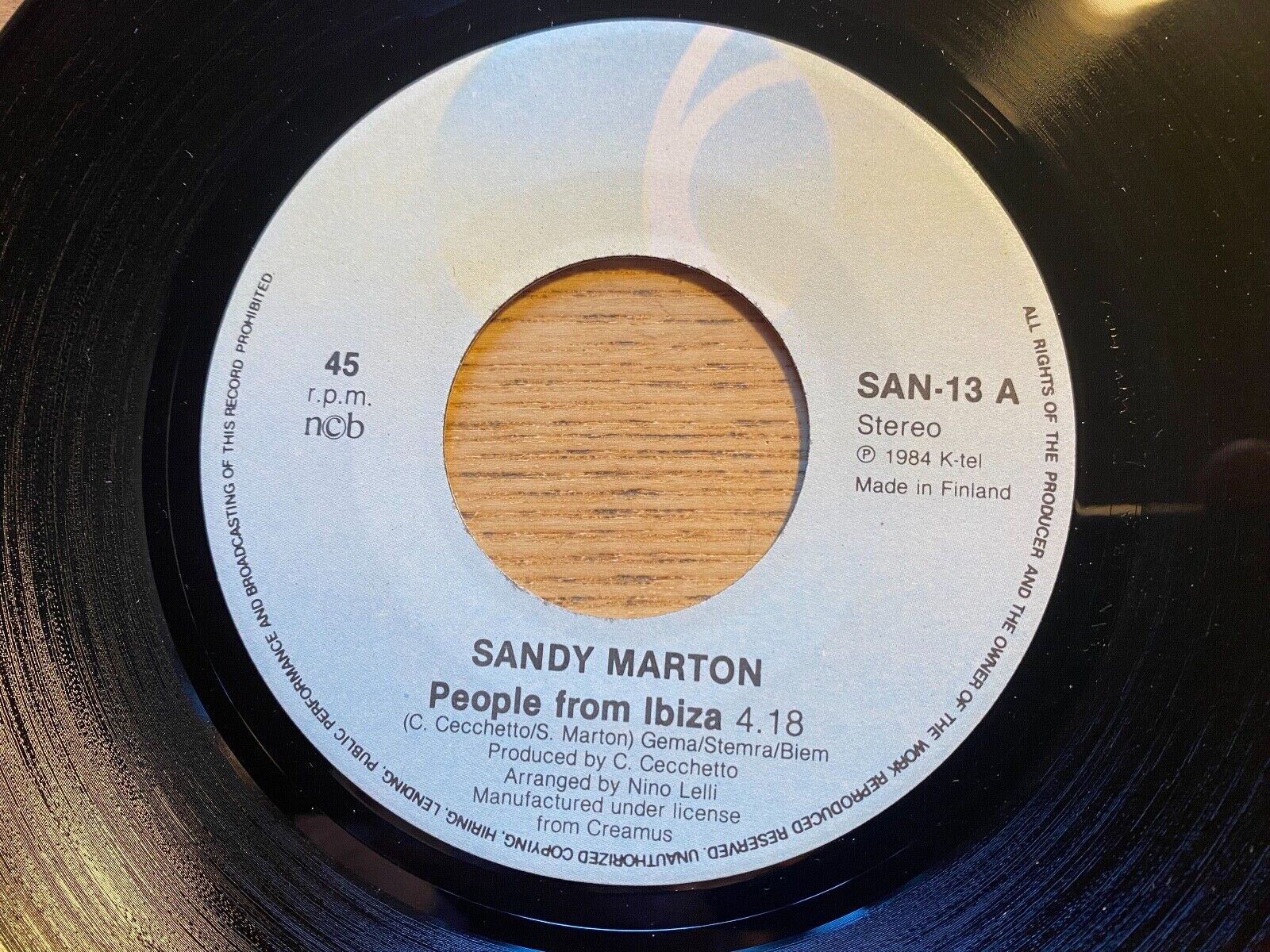 SANDY MARTON  "PEOPLE FROM IBIZA" 1984 FINISH PRESSED VINYL 7" SINGLE K-TEL NCB*