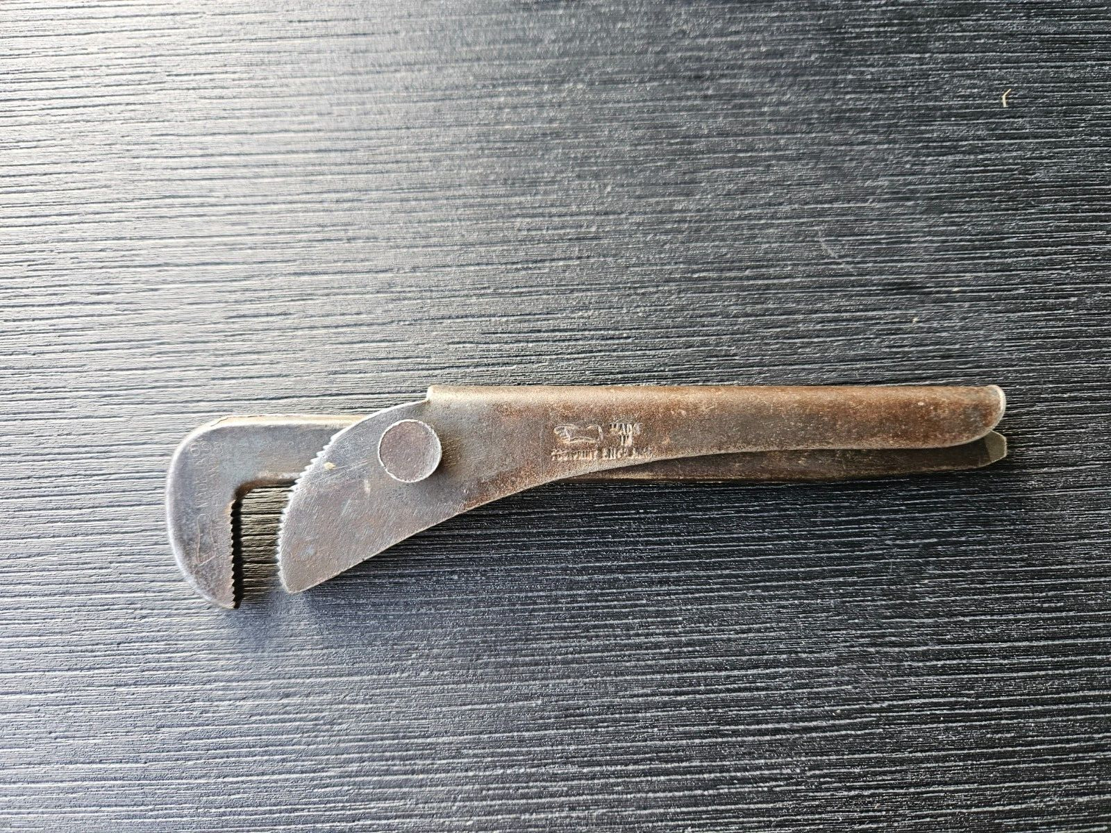 Vintage 7” Footprint 698 Adjustable Pipe Wrench Spanner Old Tool