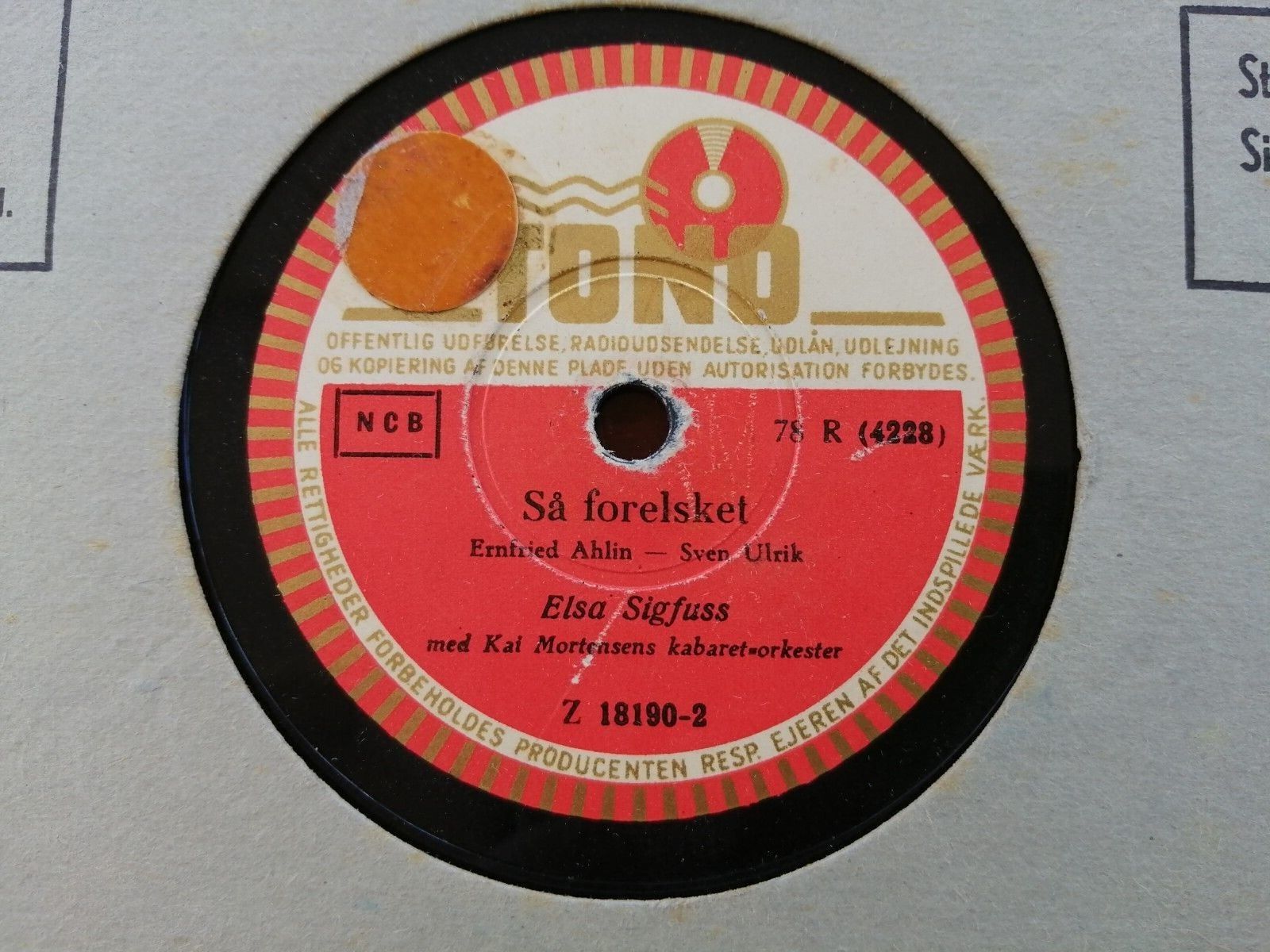 78 RPM  shellac ELSA SIGFUSS :De nære ting / Så forelsket Very Good sound