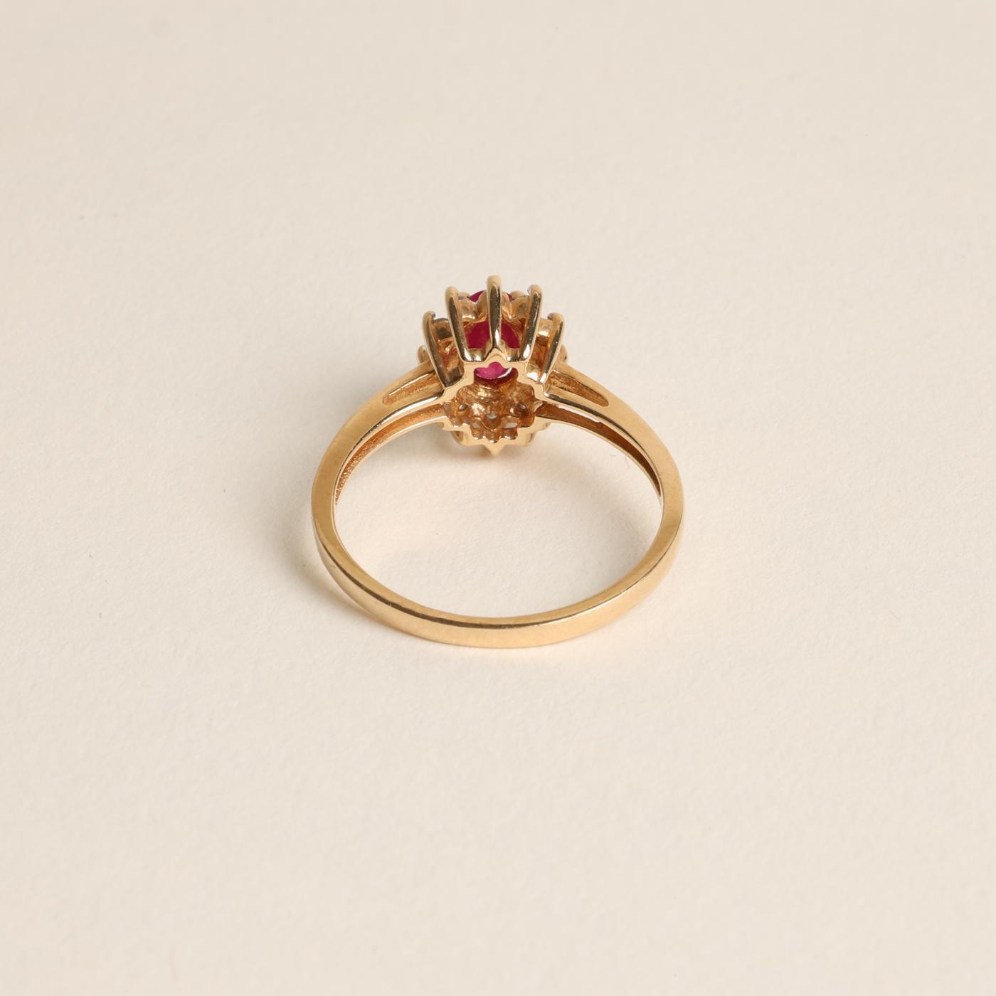 Ring with and rubywith diamond (012 ct) in 14K Gold size 7¼ | Real