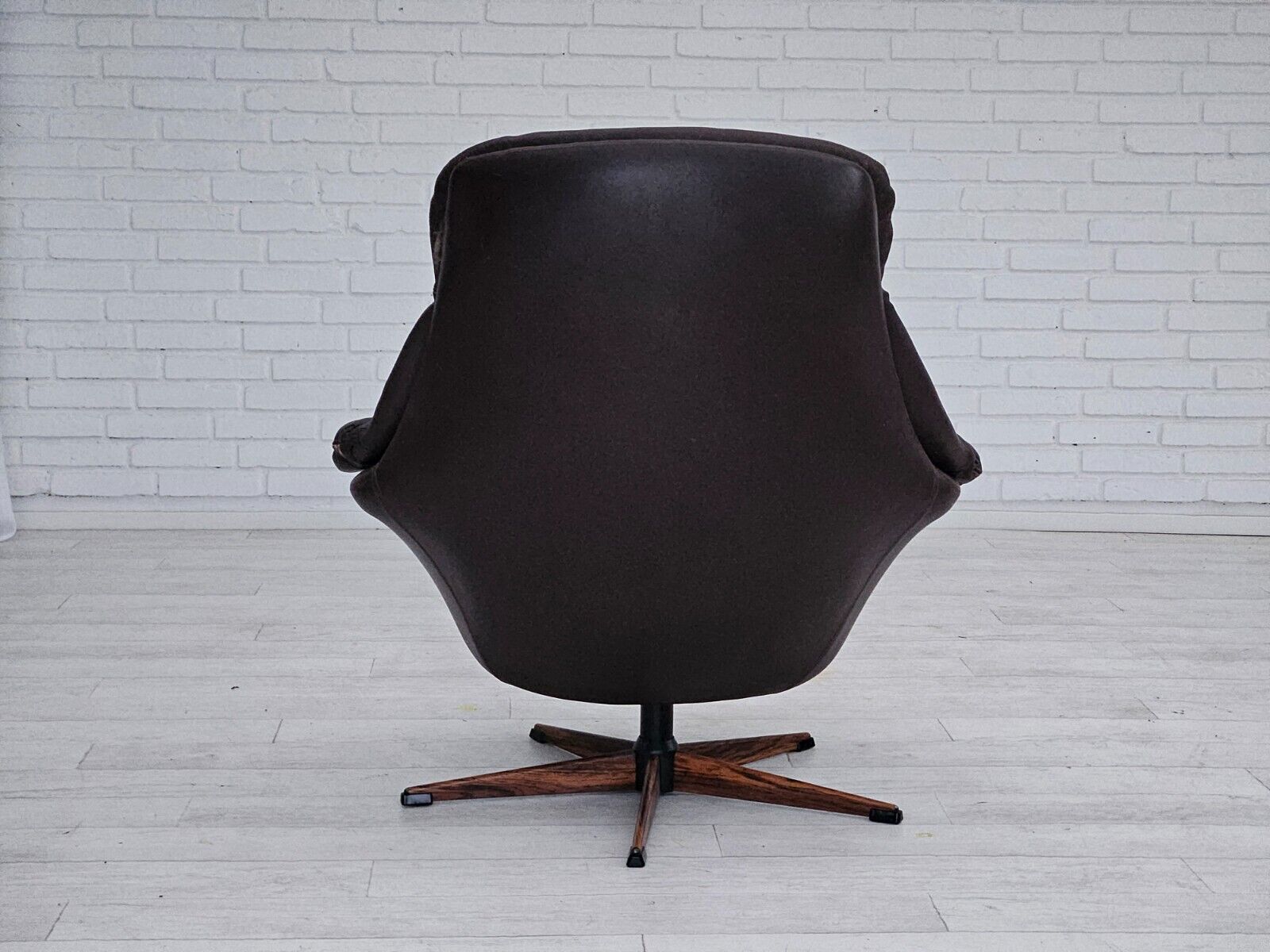 1970s Vintage Danish leather armchair by HWKlein original good condition