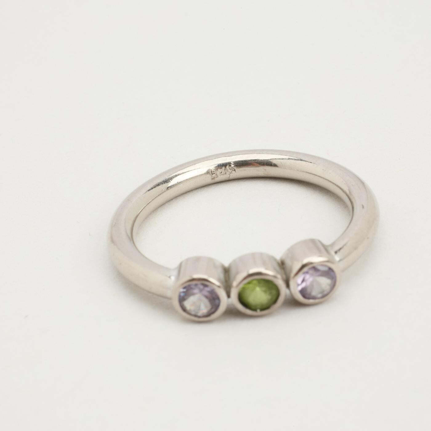 Ring with peridot and amethyst in 14K White gold size 5¾ | Real