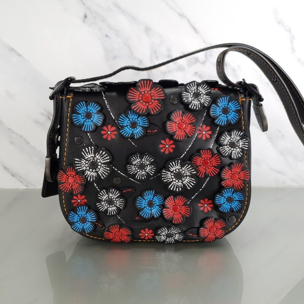 Coach Saddle 23 Bag Black Red White Blue Tea Roses 1941 Crossbody Flap Bag 38195