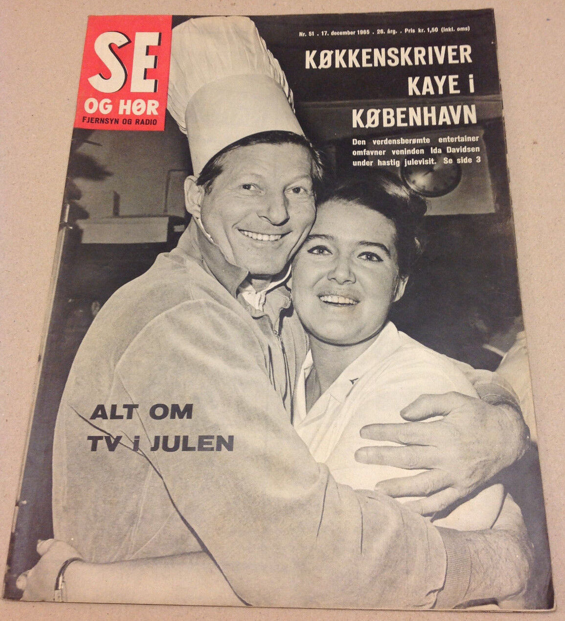 DANNY KAYE COPENHAGEN VISIT 1965 FRONT COVER Vintage Authentic Danish Magazine