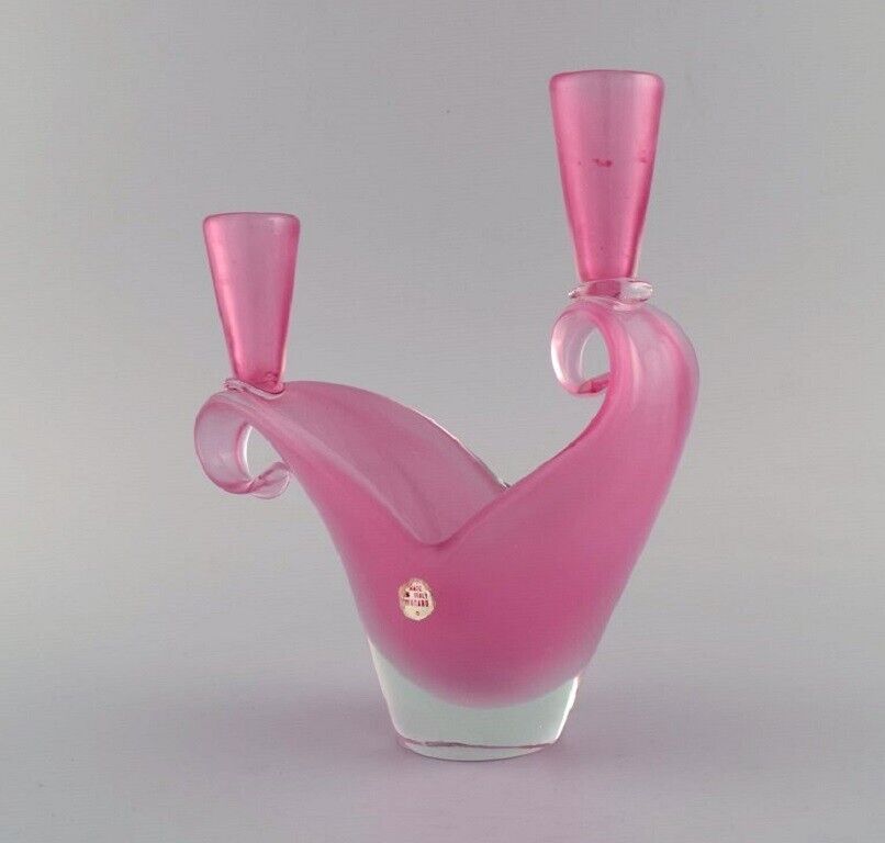 Two-armed Murano candle holder in pink hand-blown art glass Italian design