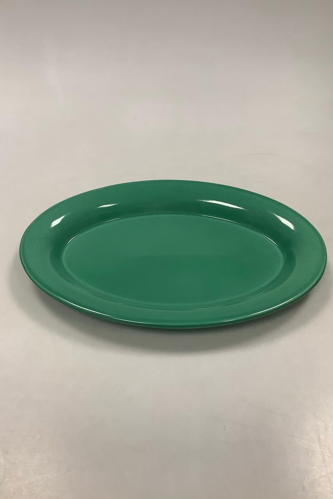 Royal Copenhagen Ursula oval plate in Dark green No. 621