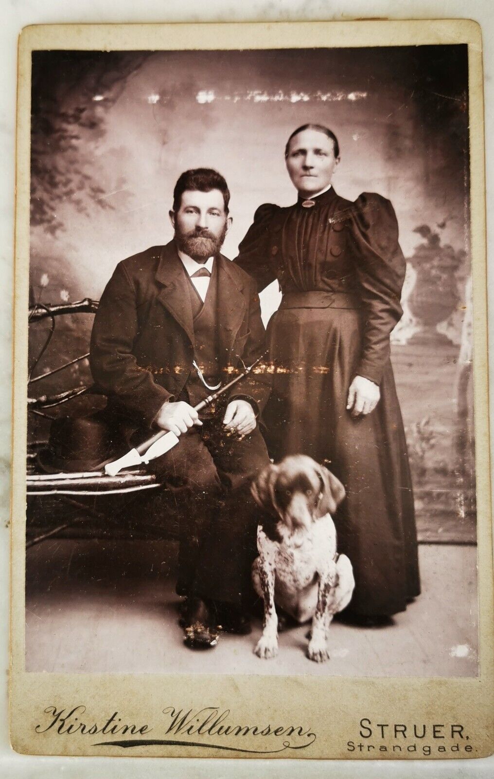 Cabinet card: Couple with their dog c  1900 Man with long smoking pipe  Fx1301