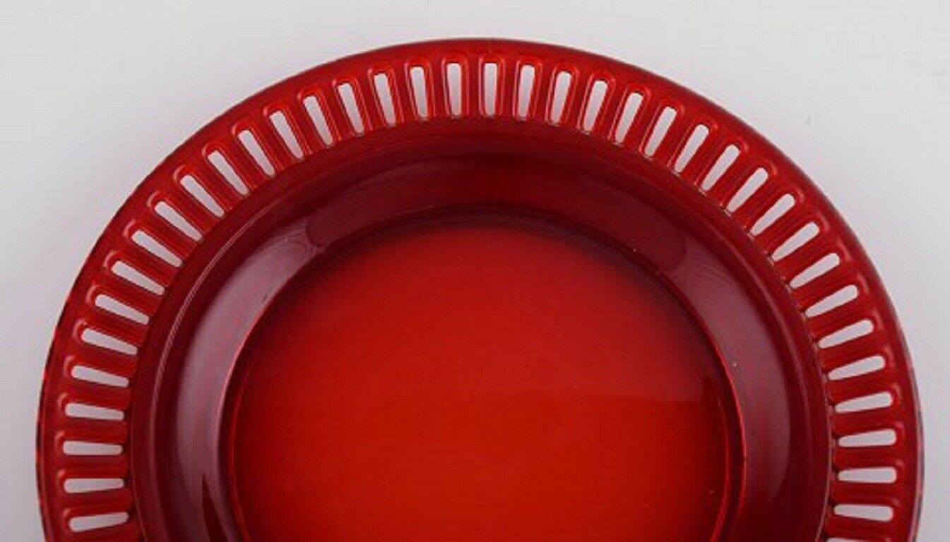 Monica Bratt for Reijmyre Six plates in red mouth-blown art glass 1950s / 60s