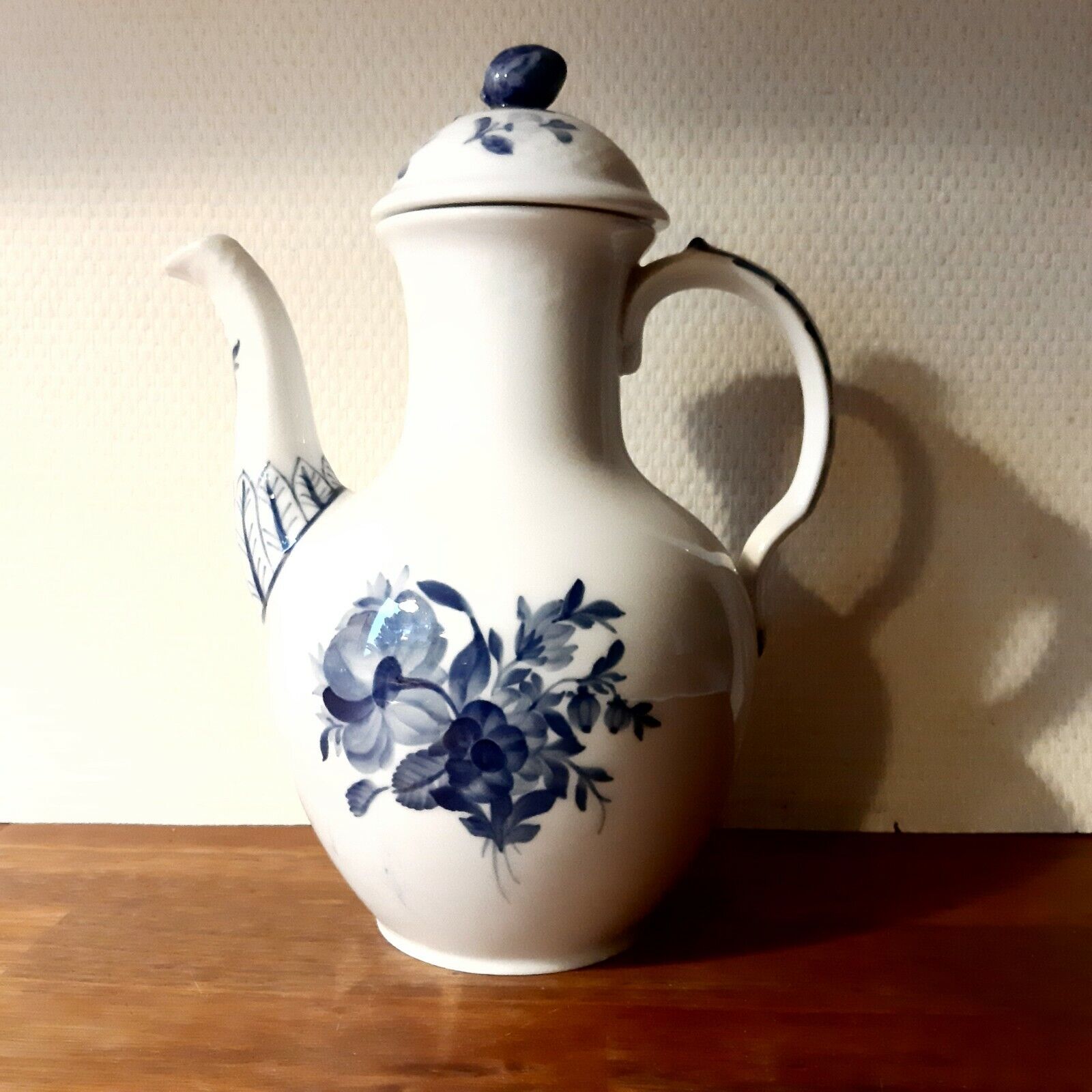 OLD Coffee pot BLUE FLOWER Braided Royal Copenhagen # 10-8189