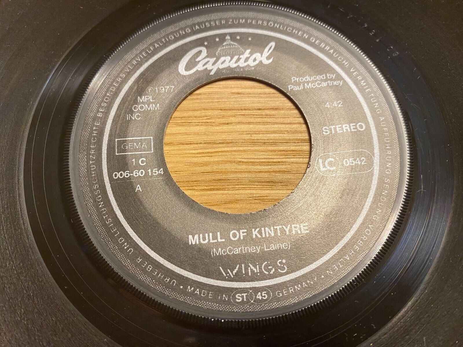 WINGS "MULL OF KINTYRE/GIRLS SCHOOL" 1977 W GERMAN PRESSED SINGLE CAPITOL ST 45