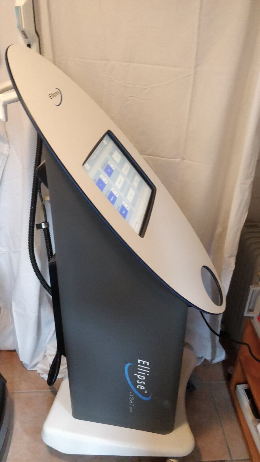 ELLIPSE SUPERLIGHT  IPL  MACHINE FULLY REFURBIHSED  WARRANTY