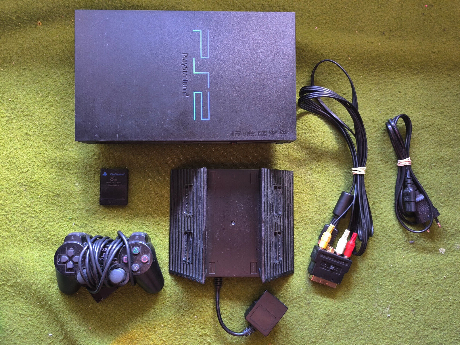 SONY Playstation 2 PS2 Console Fat + Stand Cables  Controller - PAL