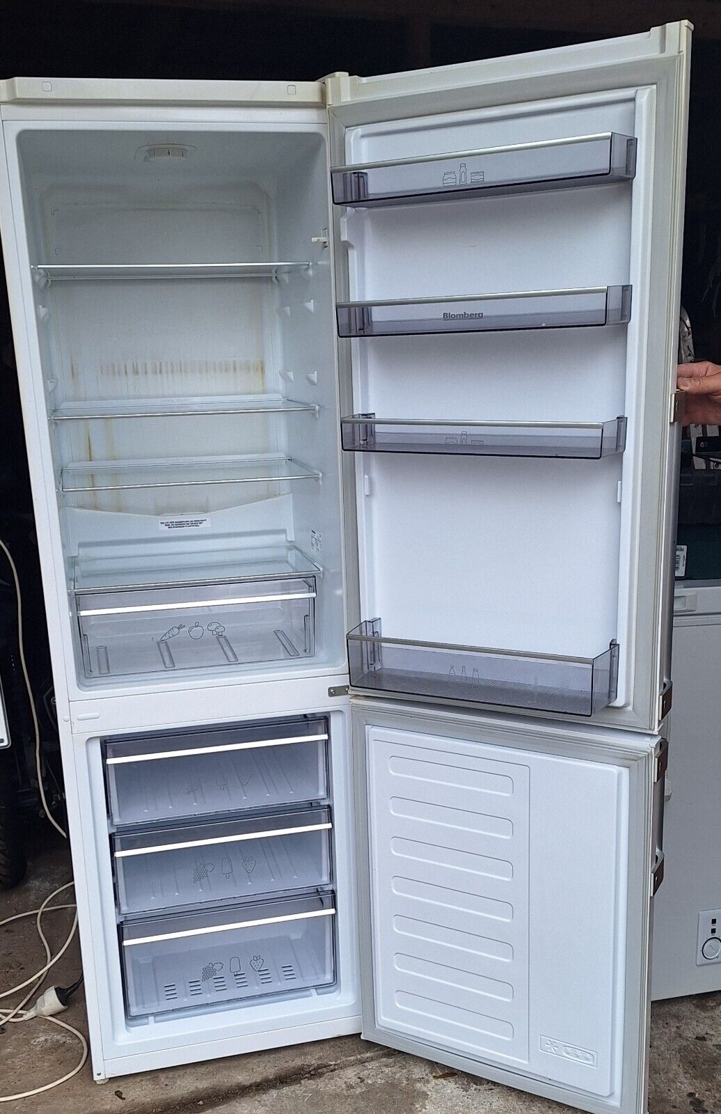 fridge freezer freestanding