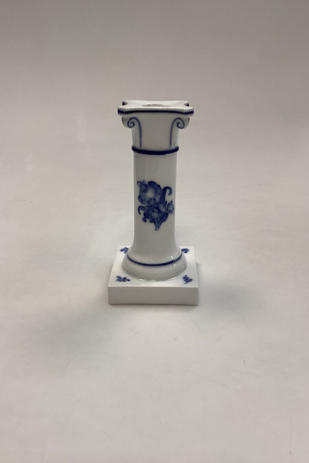 Royal Copenhagen Blue Flower Braided Candleholder No 8215