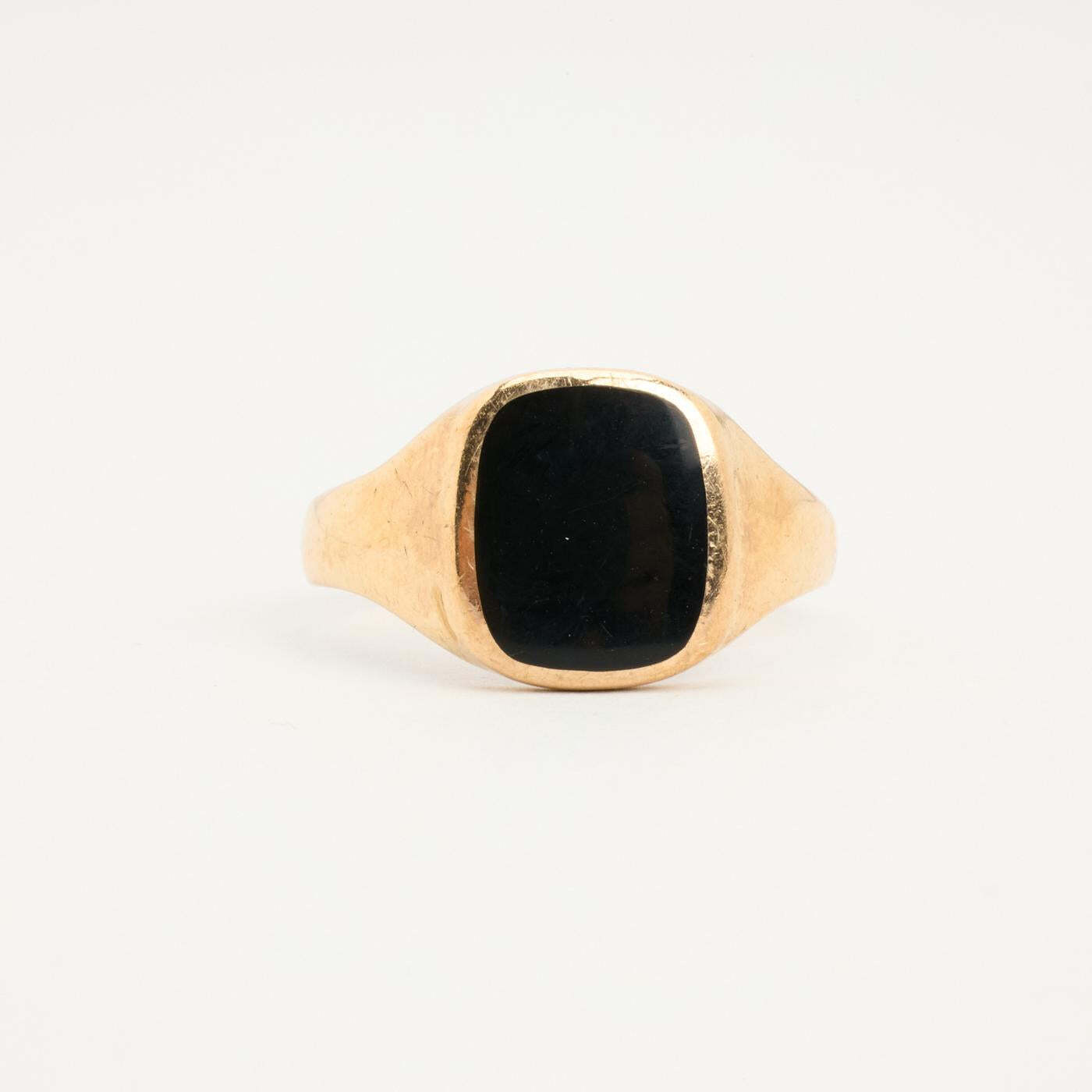 Ring with and onyx in 8K Gold size 10½ - 10¾ | Vintage Solid Gold