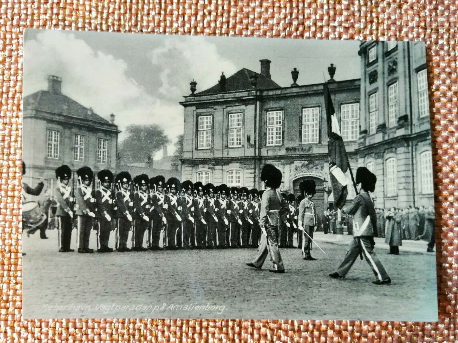 Vintage postcardDenmark CopenhagenAmalienborg PalaceChanging of the Guards