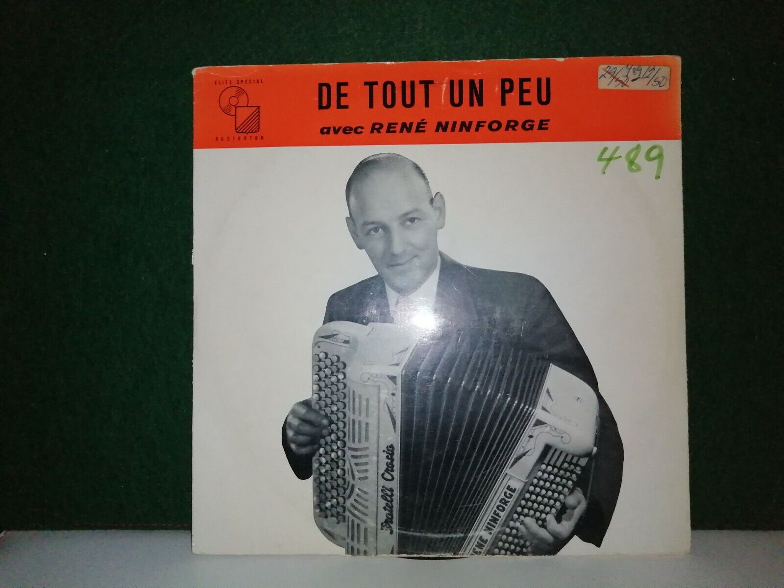 33  rpm"De Tout Un Peu" avec René Ninforge Switzerland Austroton LPE 134