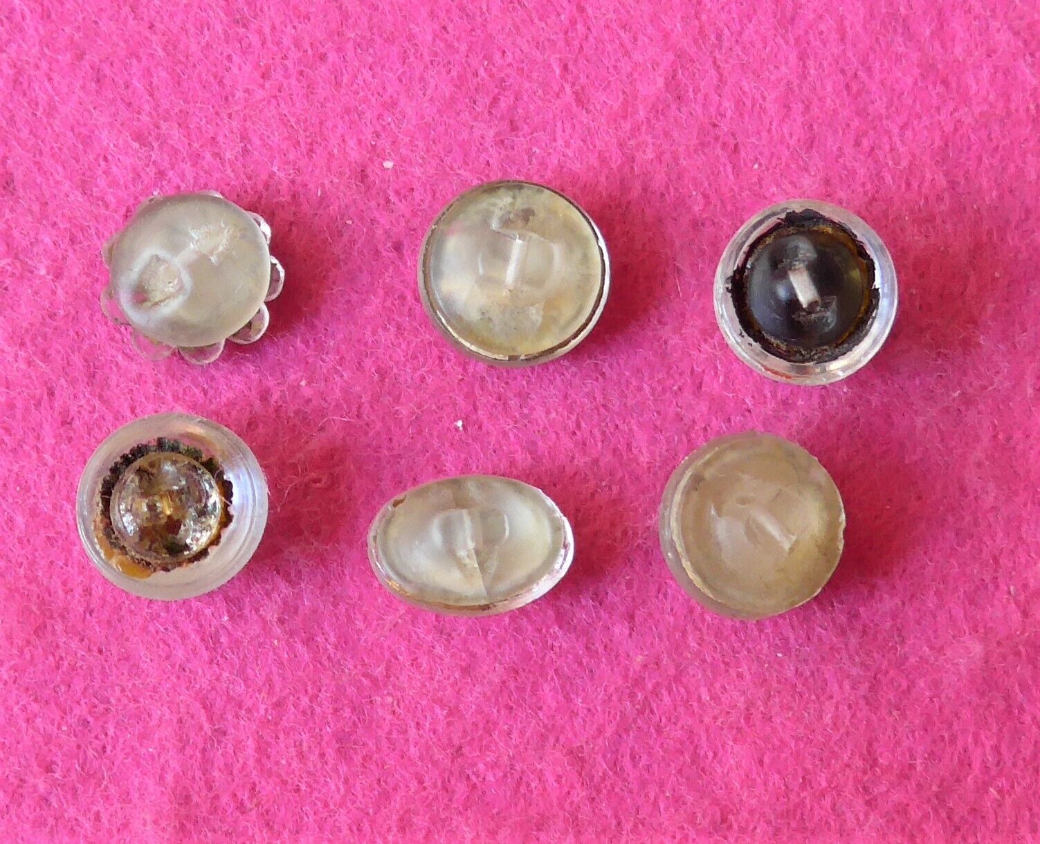 6 VINTAGE SPECIAL GLASS buttons - foil backed and back painted  ( 47 )