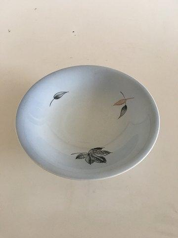 Bing  Grondahl Falling Leaves Footed Cake Bowl No 206