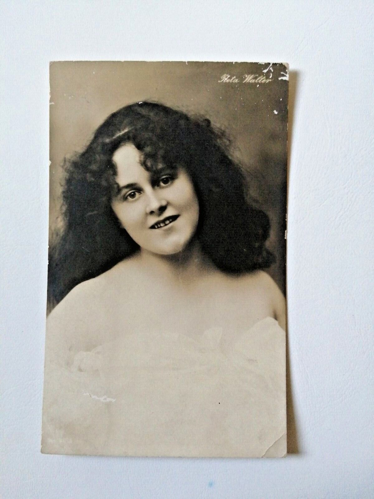 Antique German postcardThe opera singer Reta WalterPosted in 1907