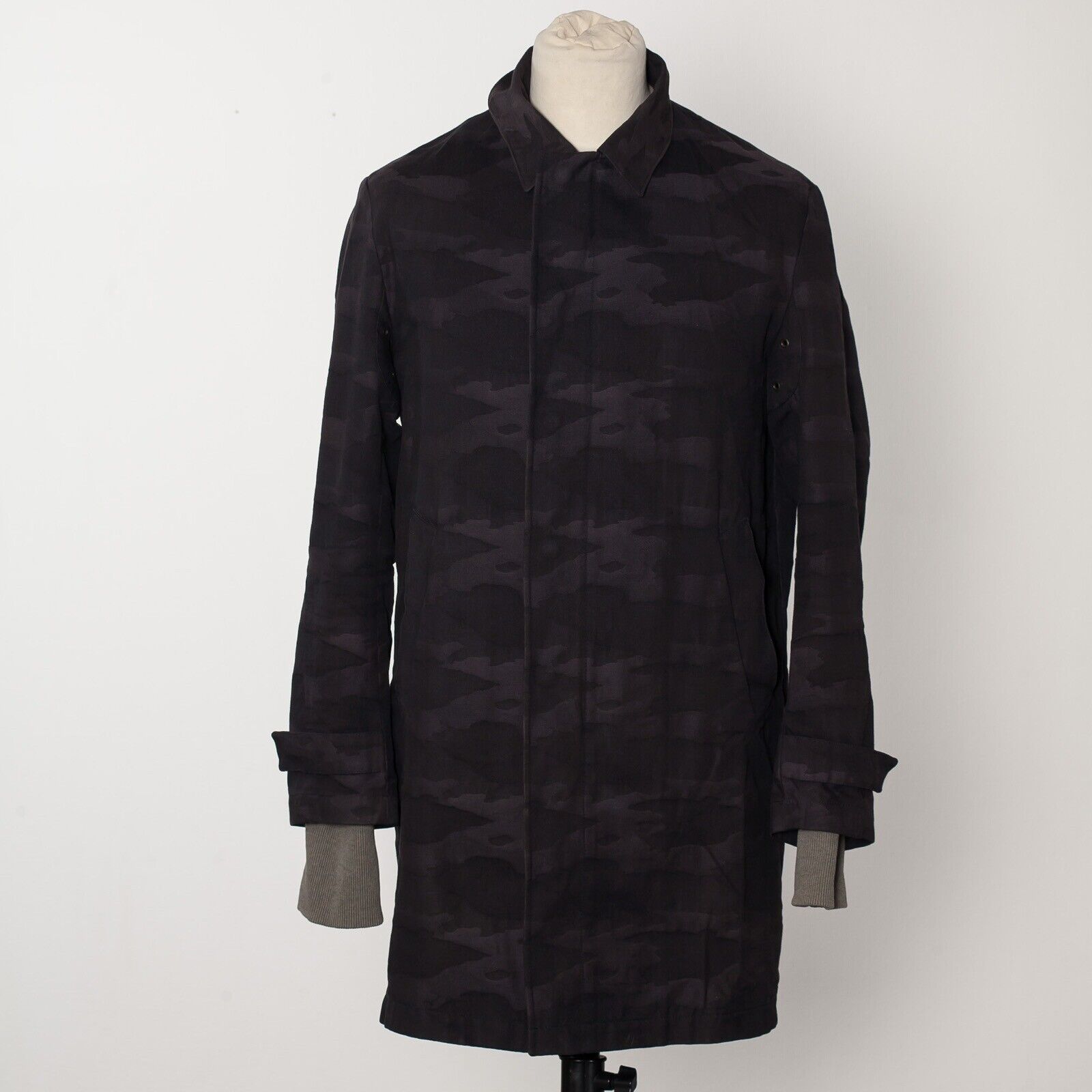 SURFACE TO AIR Dark Camouflage Canvas Coat Size S