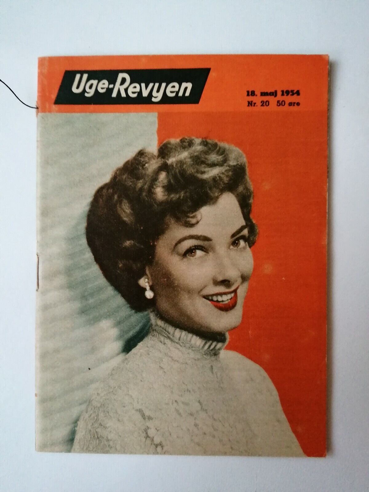 Danish magazine"Uge-Revyen" No 20 1954Kathryn Grayson coverMany other stars