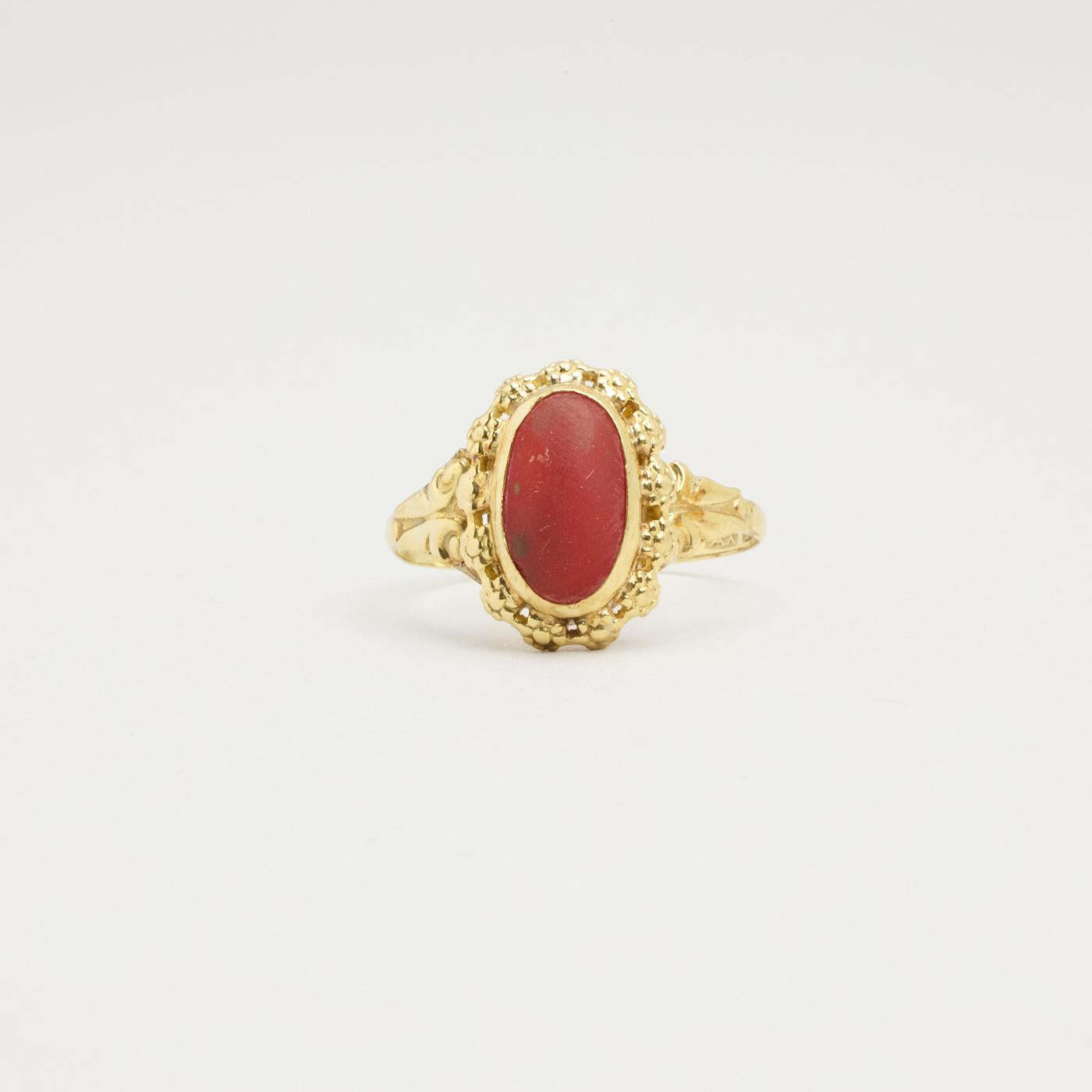 Ring with and coral in 14K Gold size 7¼ | Vintage Solid Gold