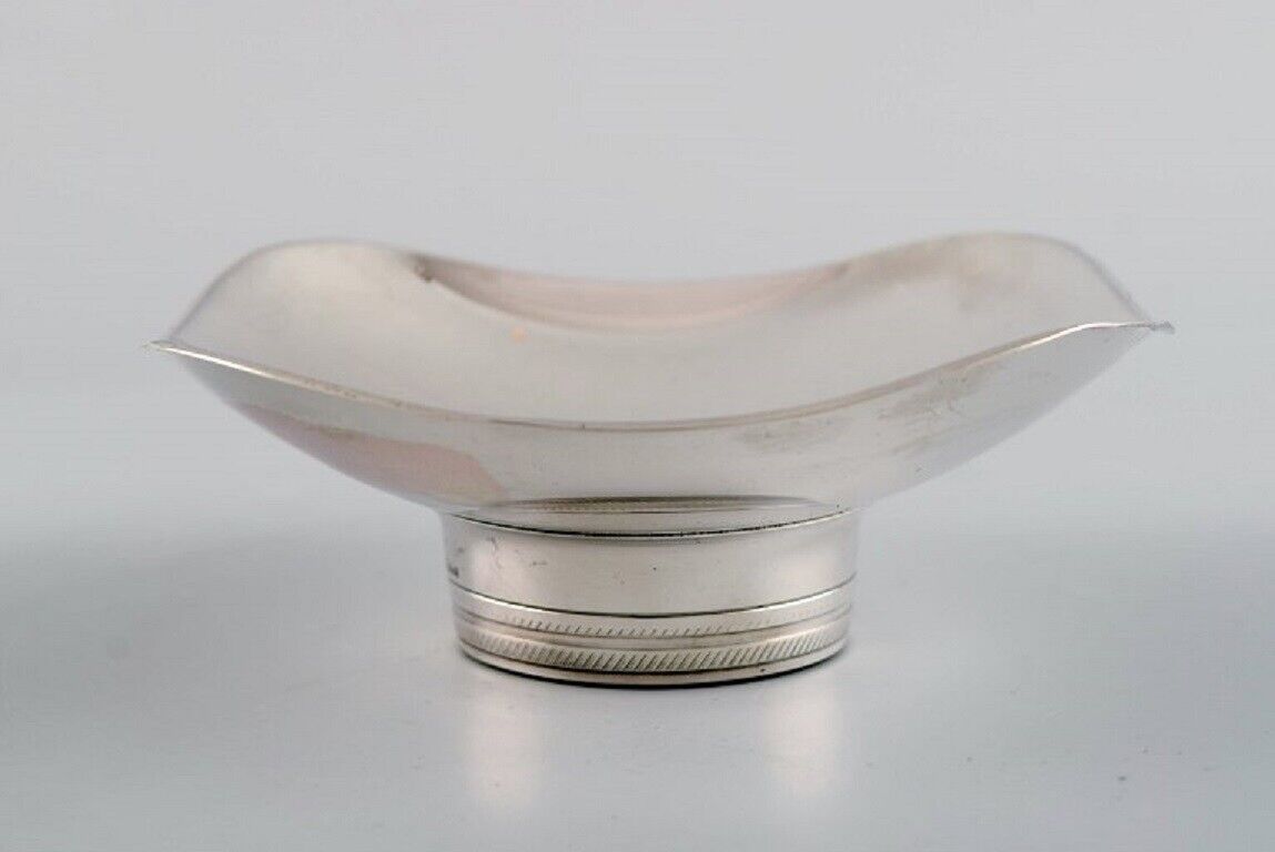 Tore Eldh Swedish silversmith Modernist silver bowl on foot Dated 1965