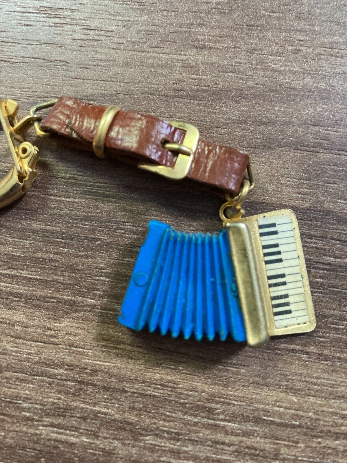 Vintage Accordion Keychain Ring Retro Musical Instrument Collectible