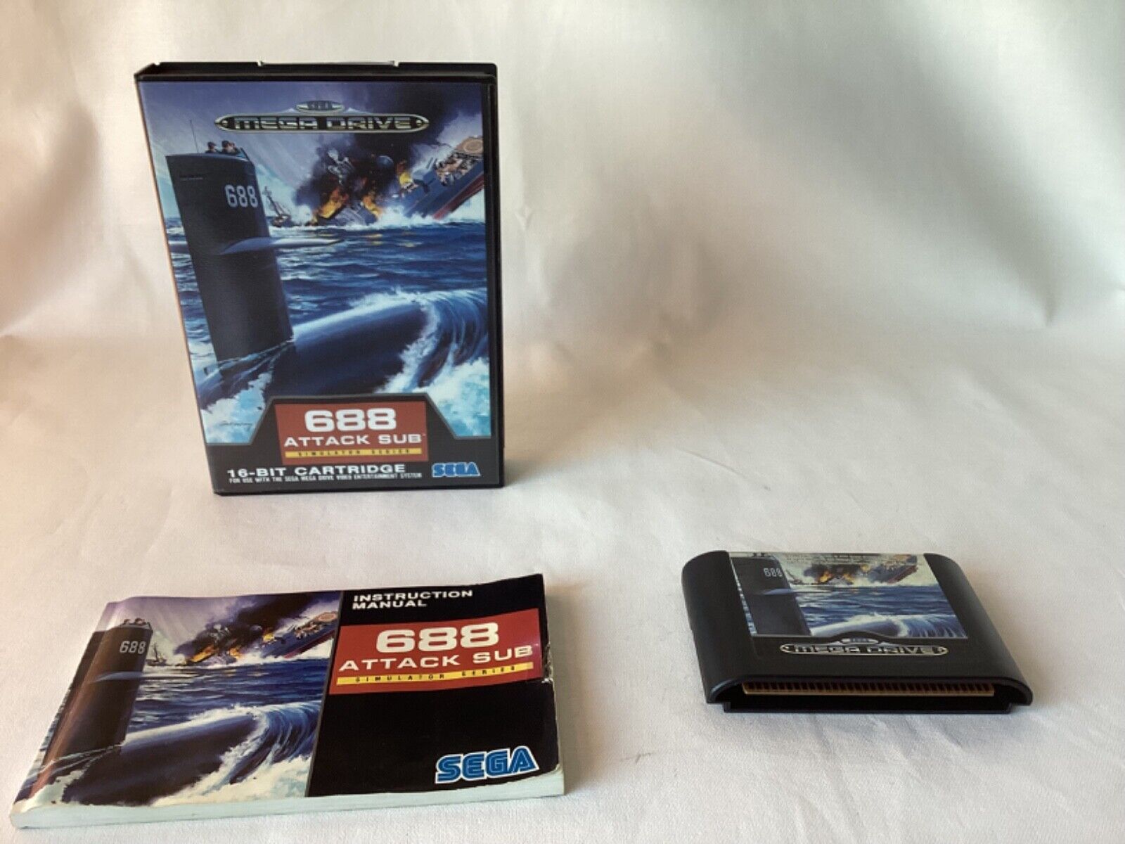 688 Attack Sub  Sega Mega Drive in original box incl manual