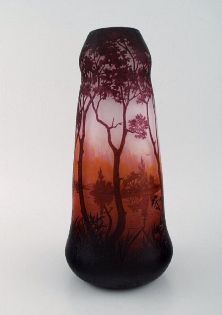 Daum Nancy France Large antique vase in art glass with lake landscape