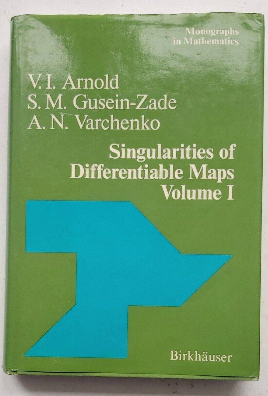 Singularities of Differentiable Maps Volume 1