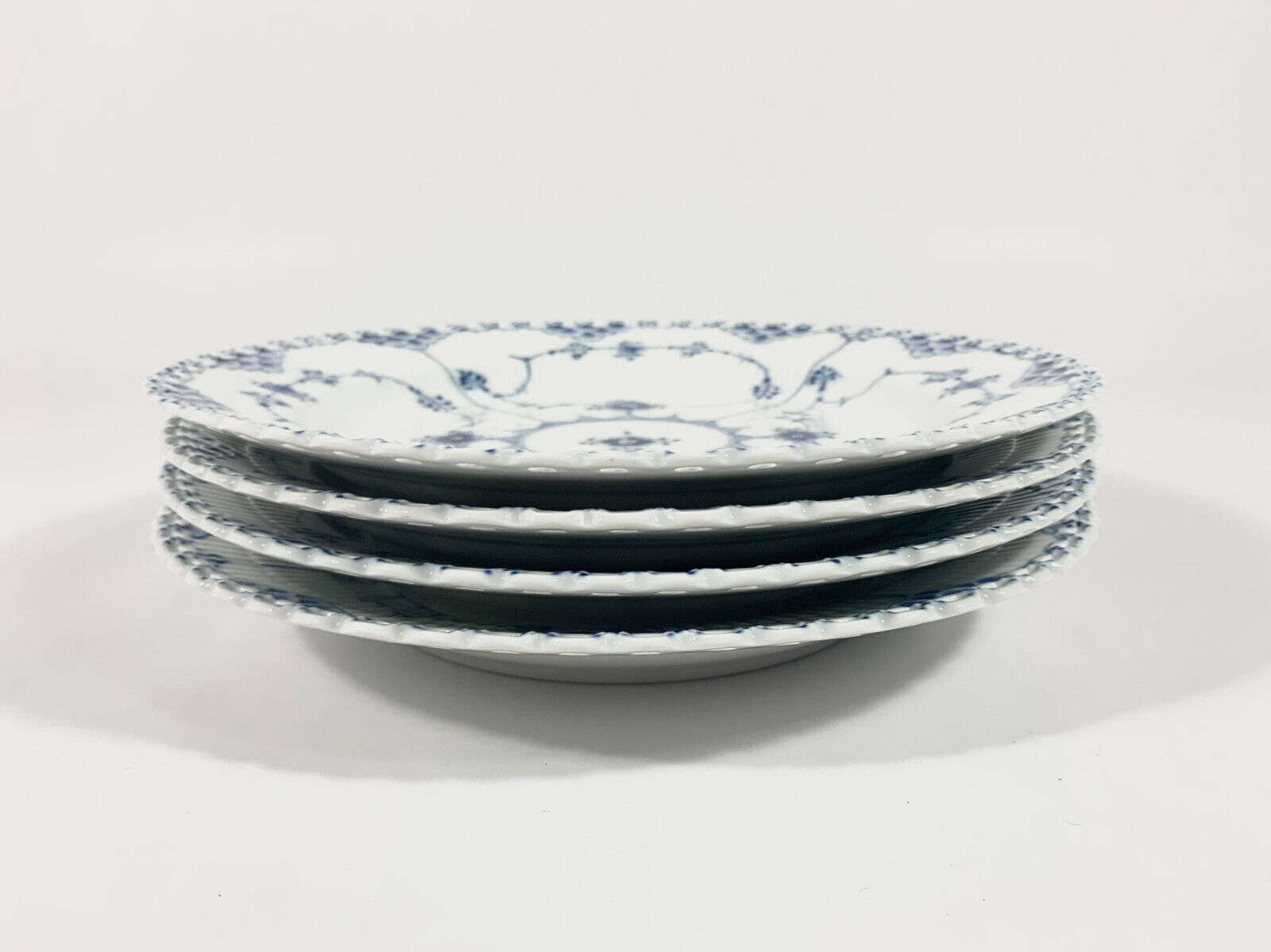 4x Royal Copenhagen Blue Fluted Full Lace 1084 Dinner Plates Diameter 255 cm