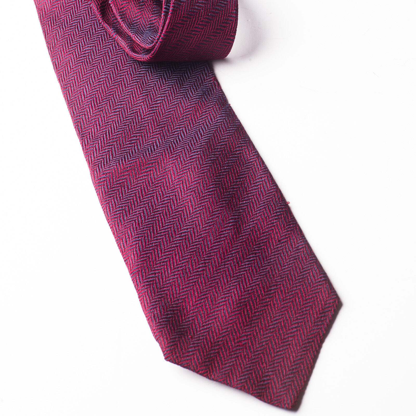 GIORGIO ARMANI Burgundy Herringbone Silk Tie Italy Made